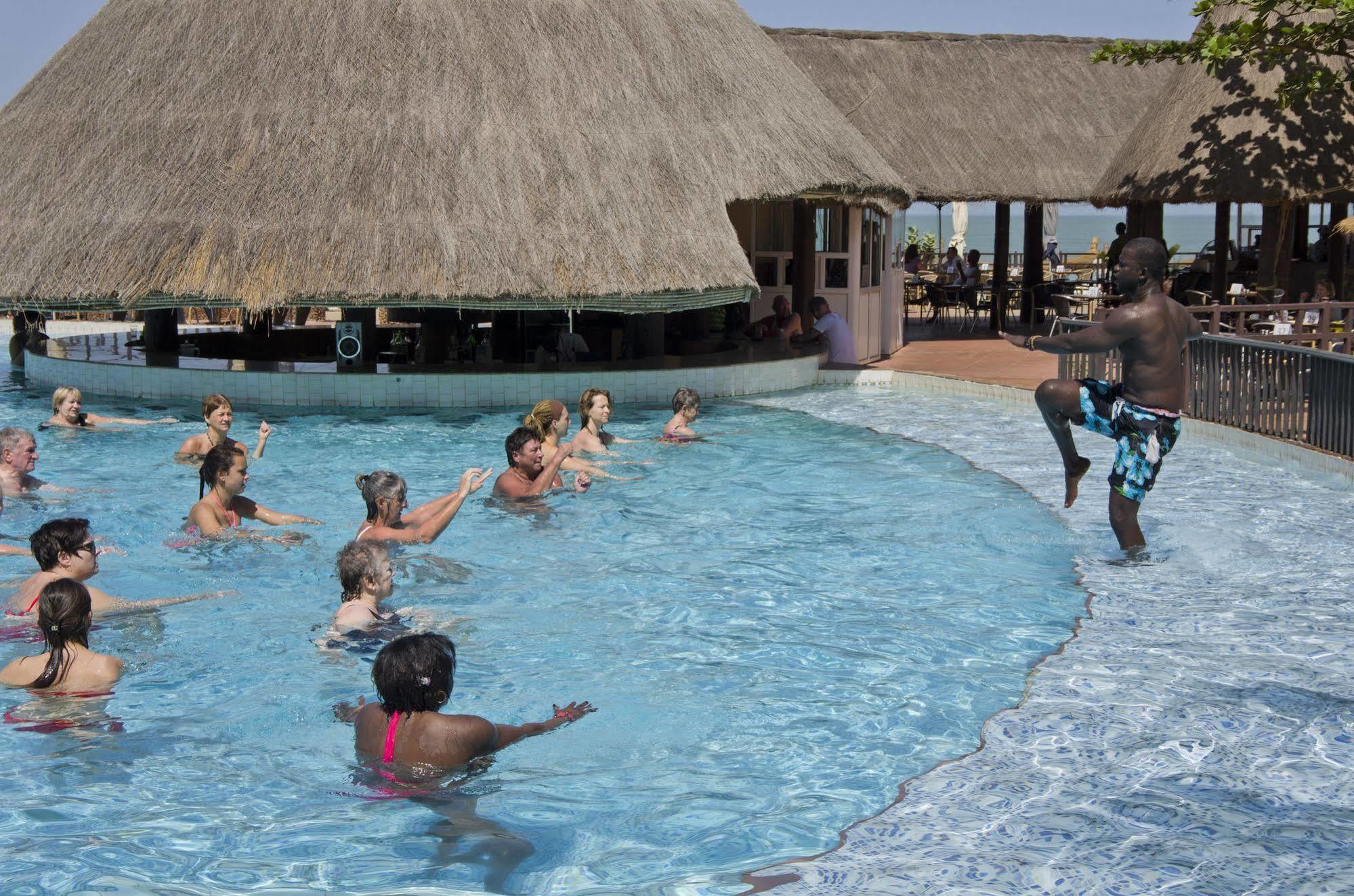 Senegambia Beach Hotel كولولي المظهر الخارجي الصورة